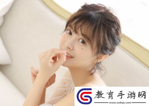 一處桃源千人品兩片紅唇萬客來