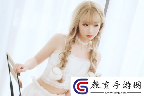男女一起努力做豆漿
