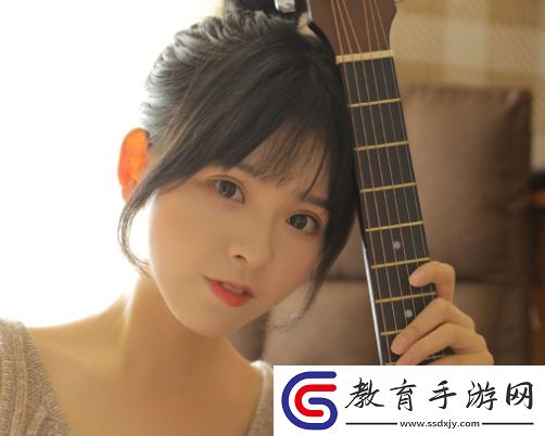 有一根又黑又硬的蘑菇頭