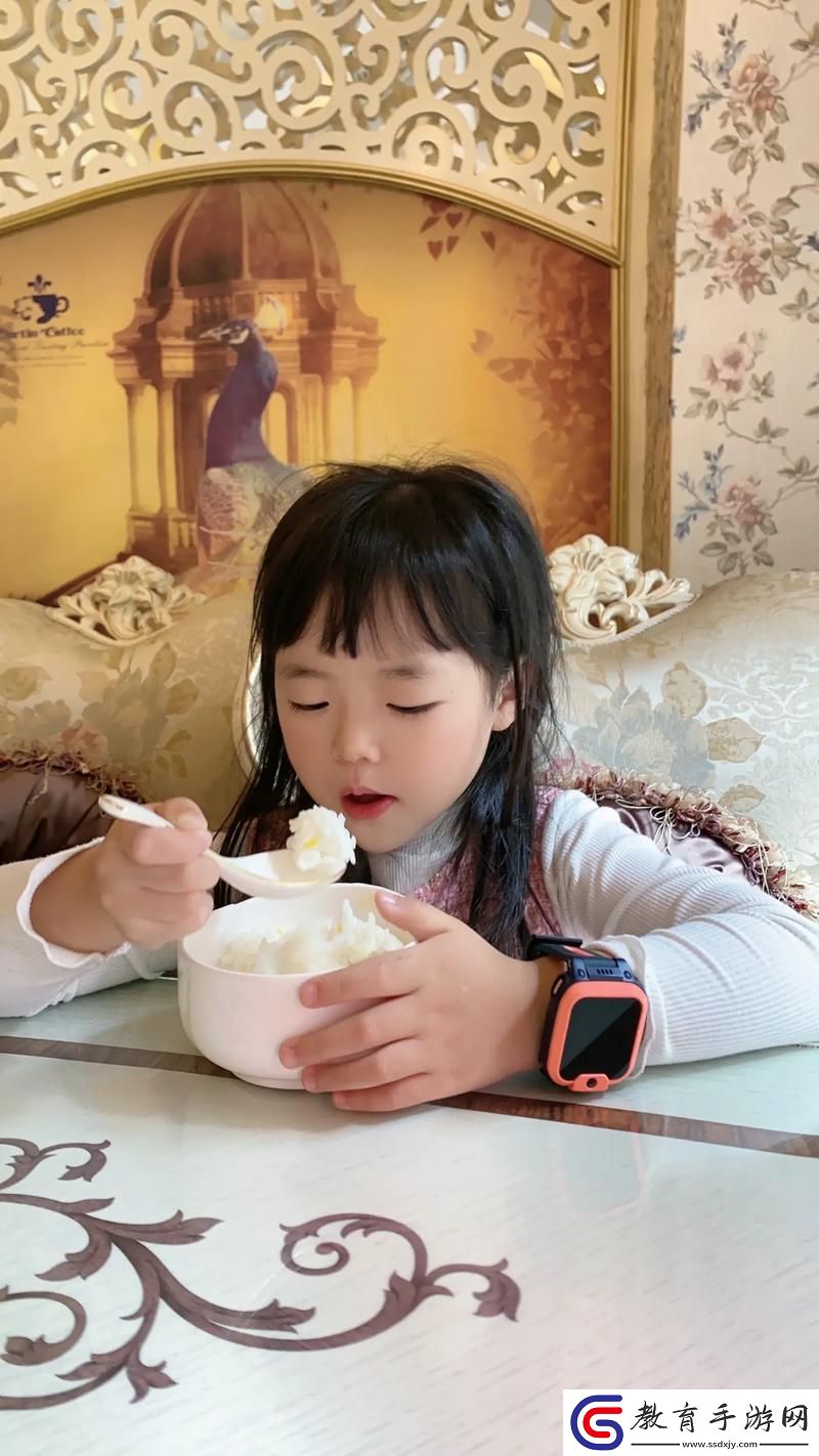 嘴越來越會吃了