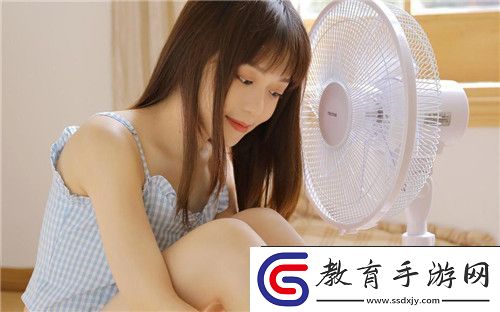二次元人物做劇烈游戲加載速度非常快！友